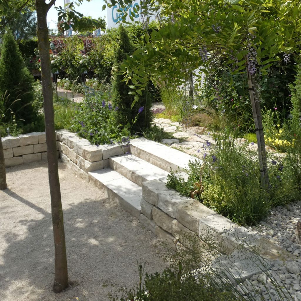 Gartentreppe im Senkgarten